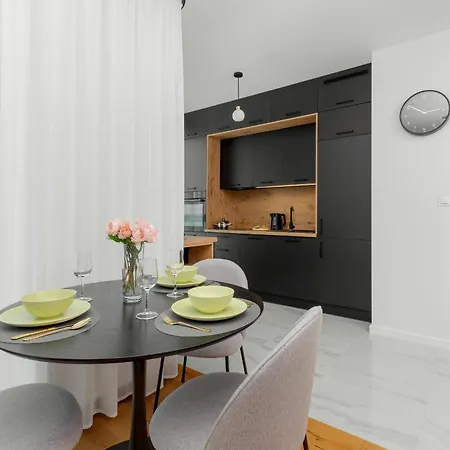 公寓 Na 15 Pietrze Z Widokiem Na Zatoke W Gdyni I Parkingiem By Renters 格丁尼亚