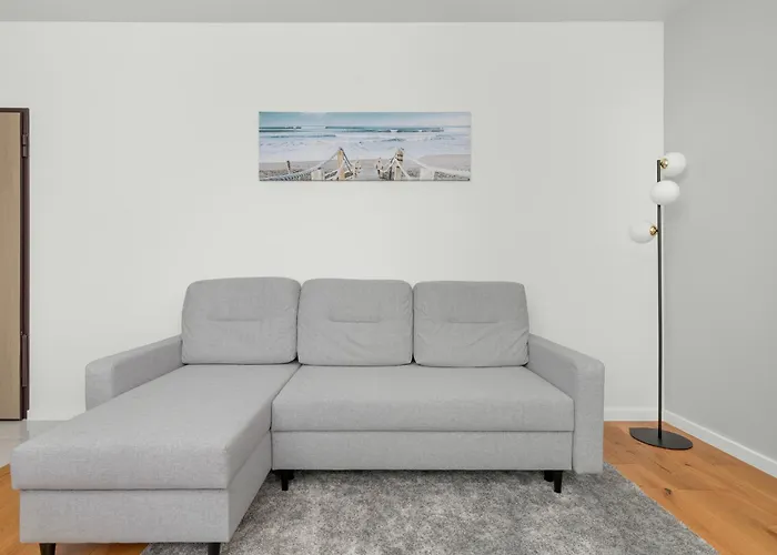 Na 15 Pietrze Z Widokiem Na Zatoke W Gdyni I Parkingiem By Renters Gdynia