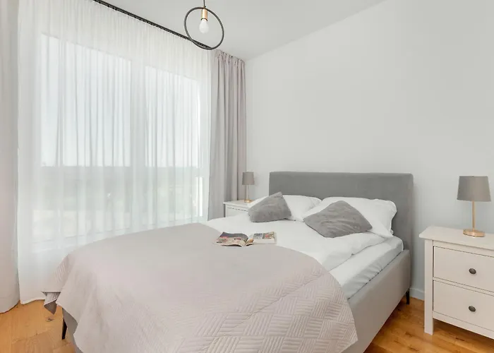 Apartment Na 15 Pietrze Z Widokiem Na Zatoke W Gdyni I Parkingiem By Renters Gdynia