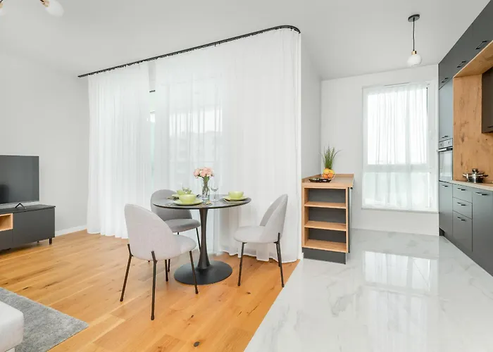 Apartment Na 15 Pietrze Z Widokiem Na Zatoke W Gdyni I Parkingiem By Renters